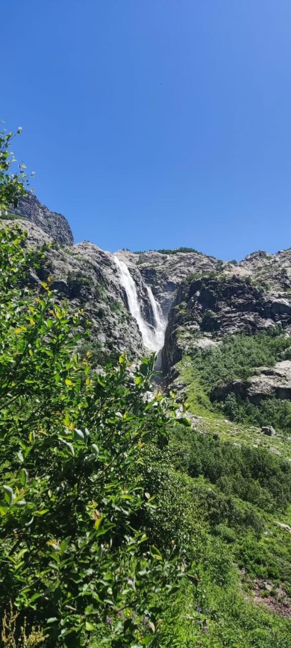 Guest House-Waterfall Chokhuldi Екстериор снимка