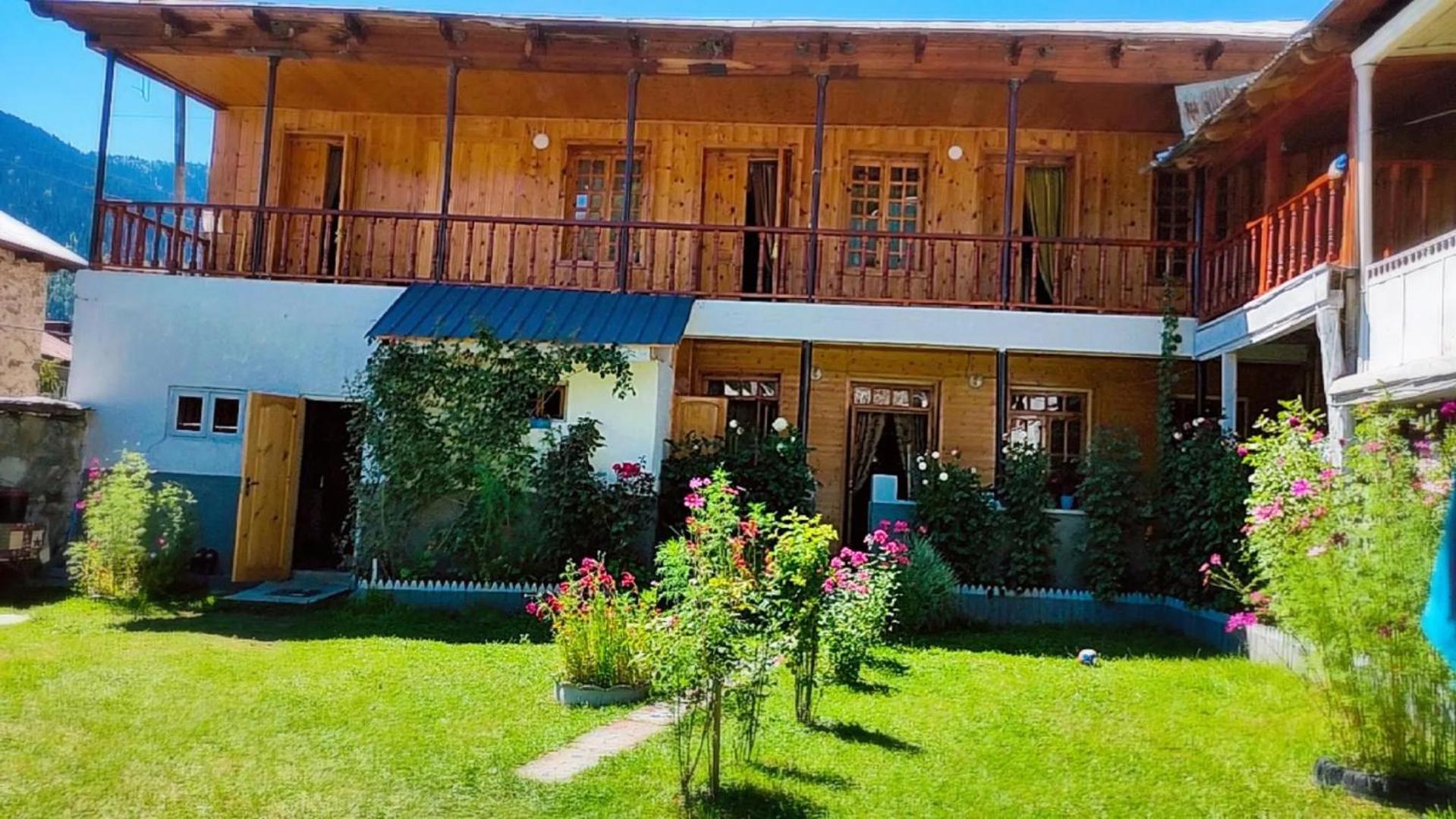 Guest House-Waterfall Chokhuldi Екстериор снимка