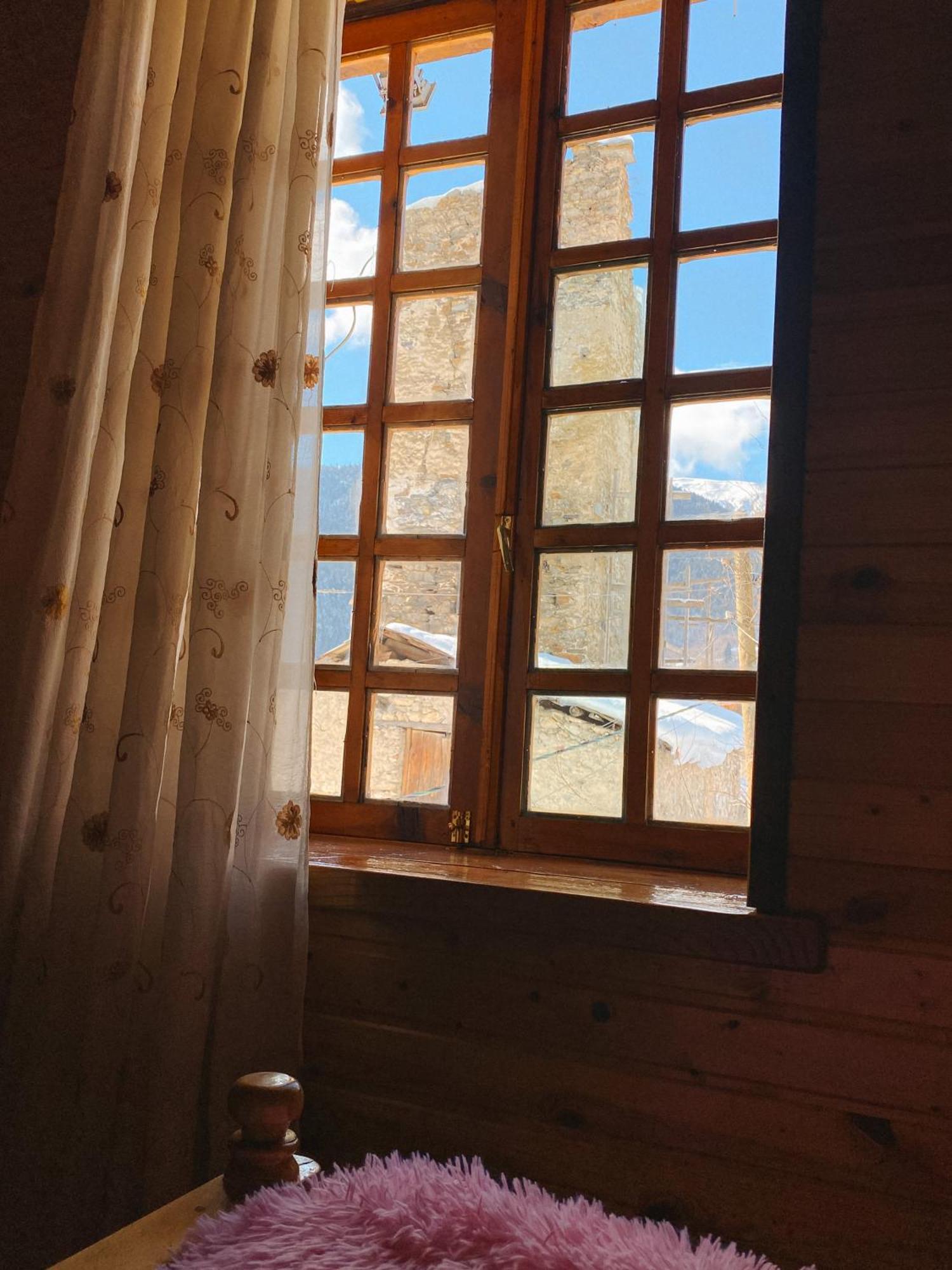 Guest House-Waterfall Chokhuldi Екстериор снимка